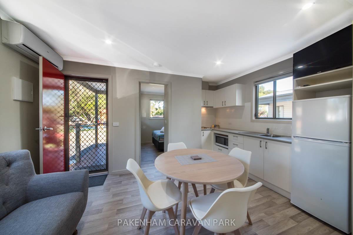 Pakenham Caravan Park Hotel ภายนอก รูปภาพ