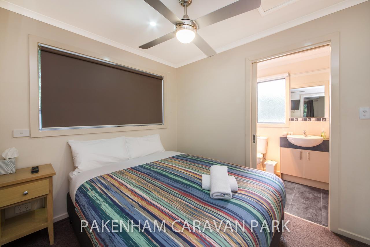 Pakenham Caravan Park Hotel ภายนอก รูปภาพ
