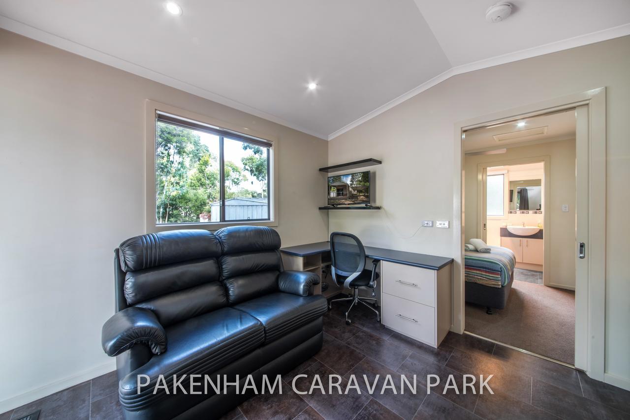Pakenham Caravan Park Hotel ภายนอก รูปภาพ